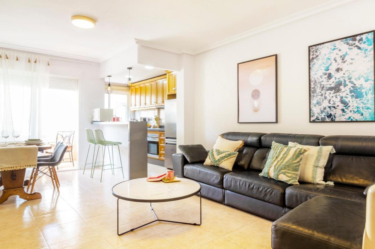 Apartamento Pink Maritimo 또레비에하 외부 사진