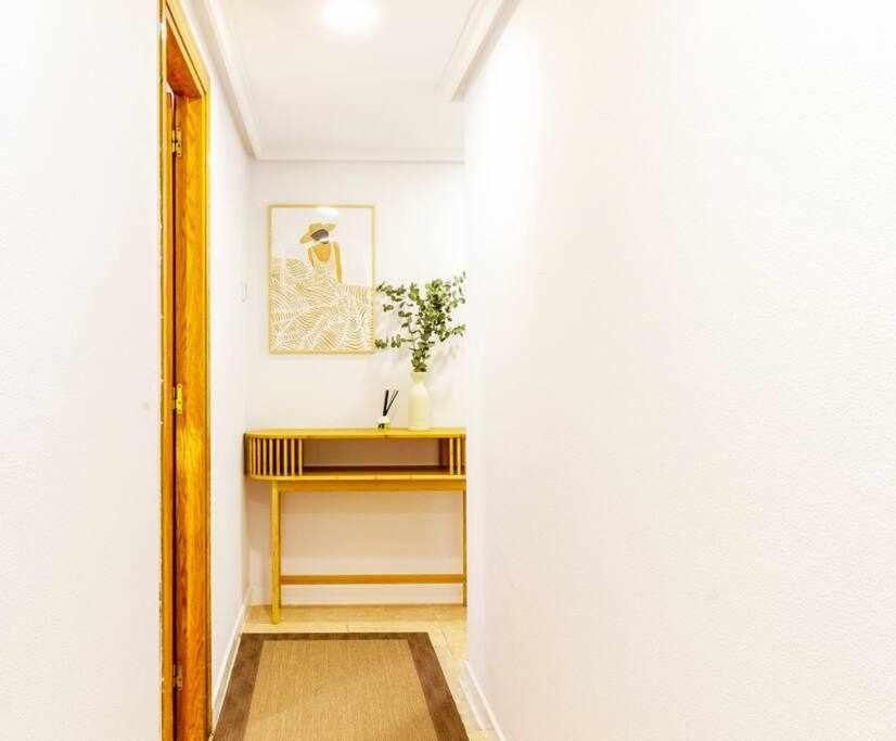 Apartamento Pink Maritimo 또레비에하 외부 사진