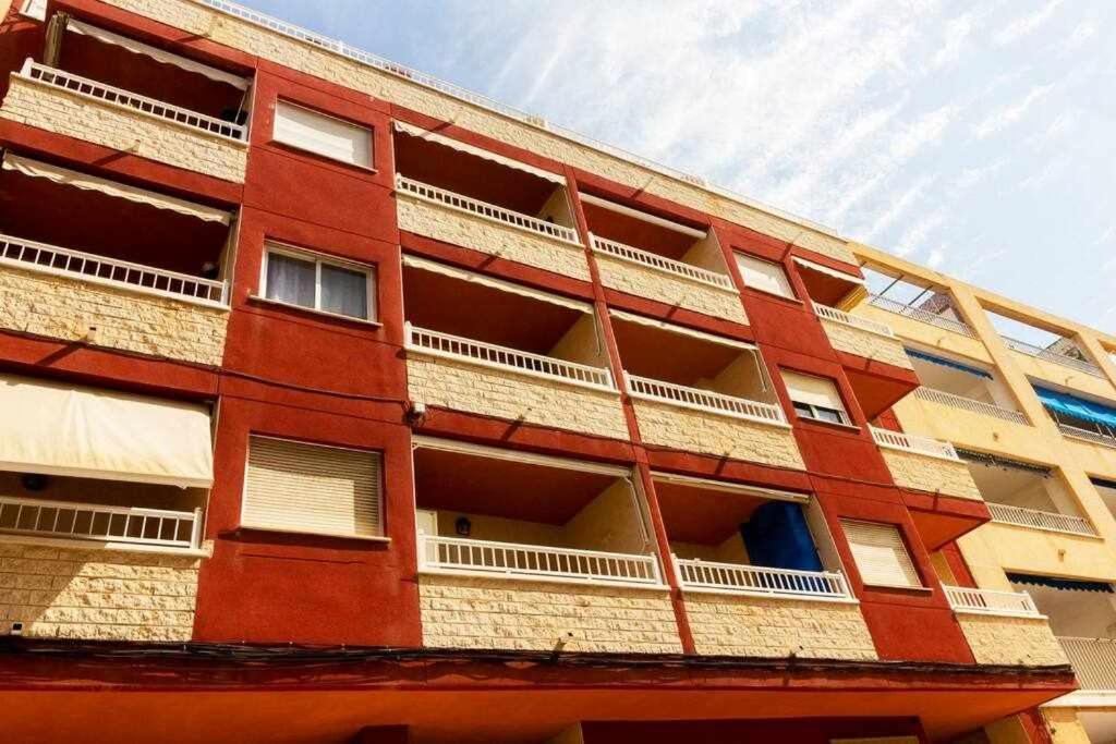 Apartamento Pink Maritimo 또레비에하 외부 사진