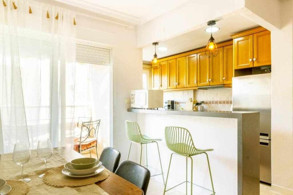 Apartamento Pink Maritimo 또레비에하 외부 사진