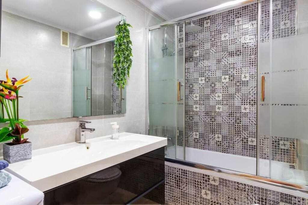 Apartamento Pink Maritimo 또레비에하 외부 사진